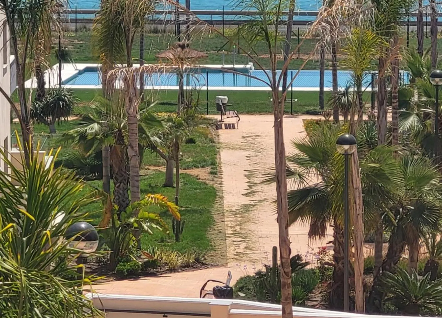 Apartamento De 2 Dormitorios Almayate Alto